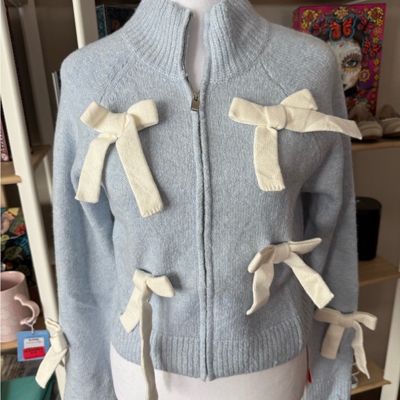 Cider Blue Sweater with Cream Bows NWT Size L - Picture 5 of 7